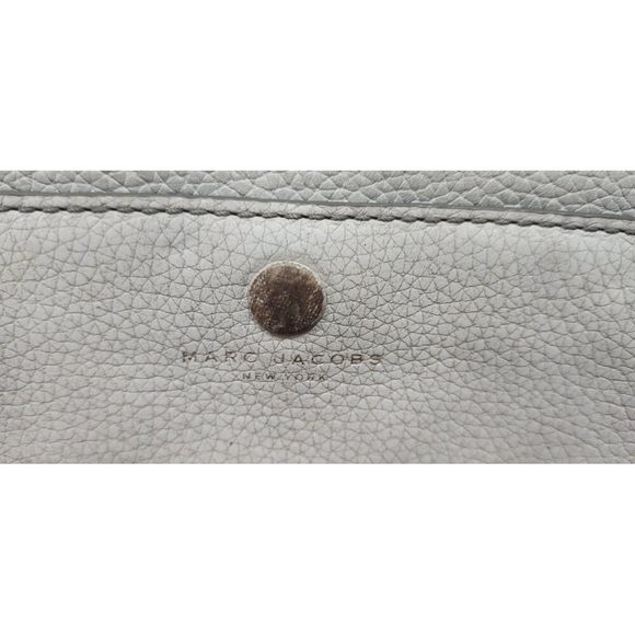 Marc Jacobs Bifold Wallet - Picture 2 of 9